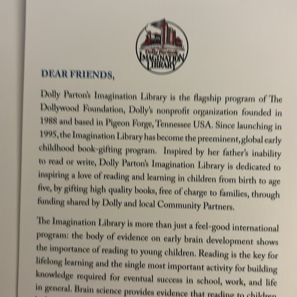 Donut the Unicorn Who Wants to Fly Laura Gehl Dolly Parton Imagination Library - Picture 8 of 12